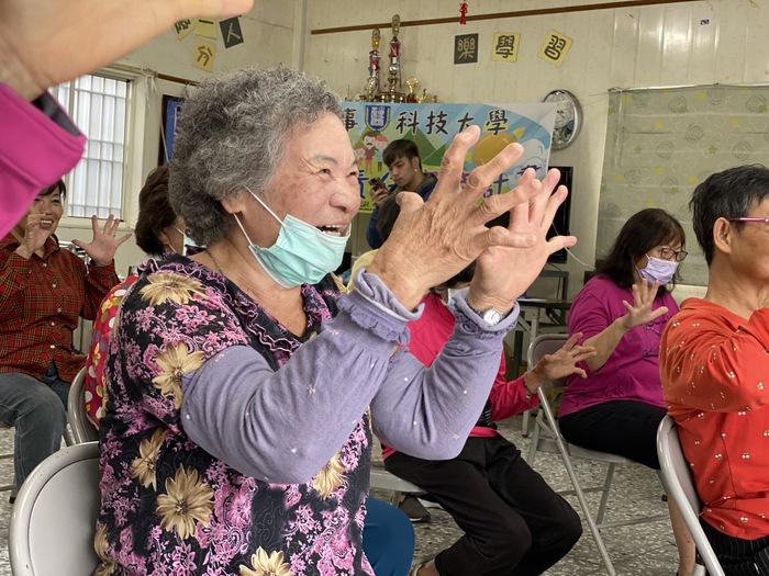 1091114-中華醫大IUSR「善循環」再度推進東山區大客里及東山里圖片